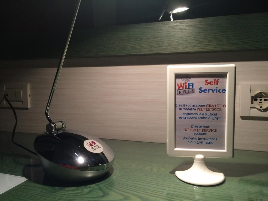 Best Western Ivrea Crystal Palace Banchette D'Ivrea Екстер'єр фото