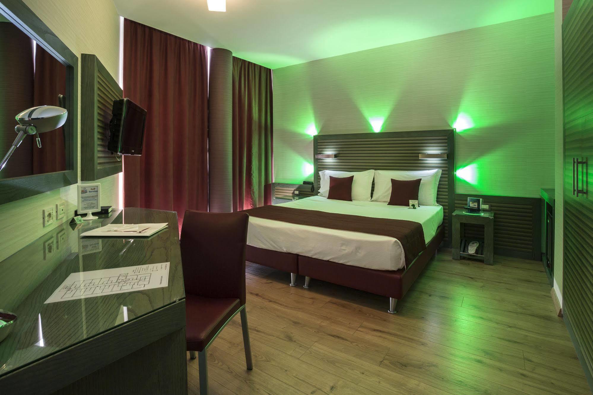 Best Western Ivrea Crystal Palace Banchette D'Ivrea Екстер'єр фото