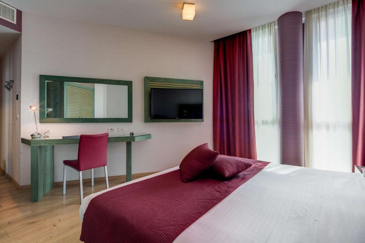 Best Western Ivrea Crystal Palace Banchette D'Ivrea Екстер'єр фото
